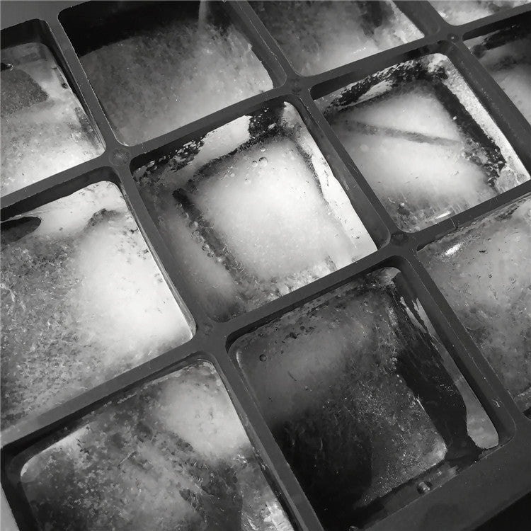 Ice Cube Trays, 4 - pack, Silicone, 15 Medium Large Ice Cubes - nordritual